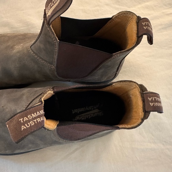 Blundstone Brown Leather Boots - Picture 4 of 6